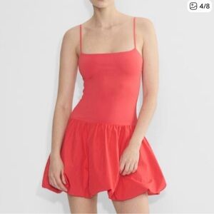 Aritzia Babaton Rolodex Micro Bubble Dress – Contour Poplin | Red | Size Medium